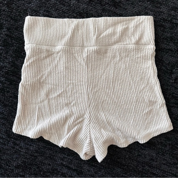 A&F Cozy Lounge Tap Shorts | Lounge and Pajama Shorts | Matching Top Available - Picture 2 of 9